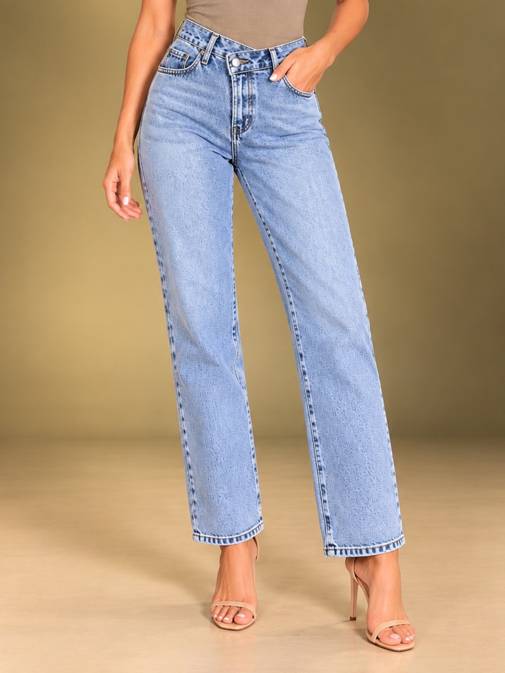 Fashion Nova Light Wash High Rise Relaxed Straight Jeans Size 11